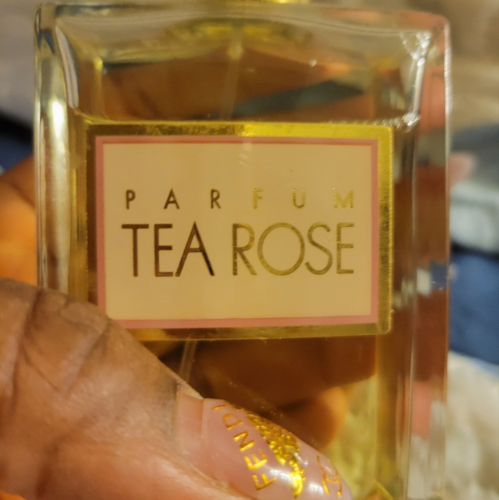 Tea Rose Perfume 🌹